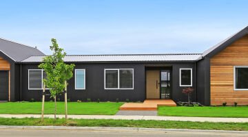 Attached vs Detached garages, the pros and cons